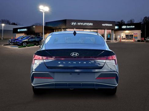 New 2026 Hyundai Elantra Sport image 6