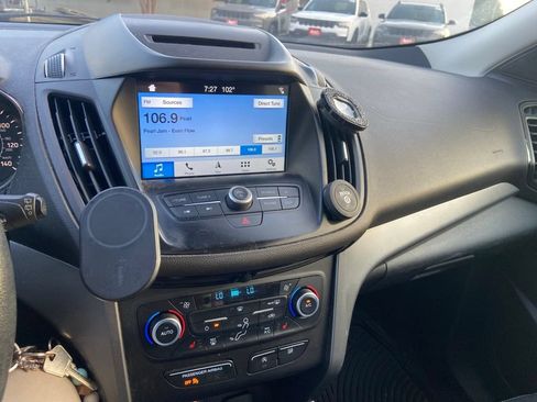 Used 2018 Ford Escape SEL w/ Ford Safe & Smart Package FWD image 33
