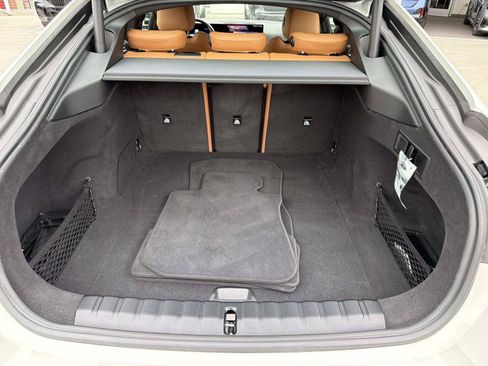 Used 2023 BMW i4 eDrive40 RWD image 5