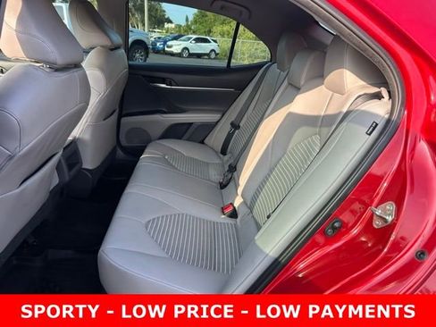 Used 2020 Toyota Camry SE FWD image 15