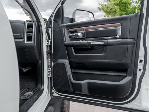 Used 2017 RAM 2500 Laramie w/ Sport Appearance Group image 30