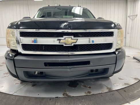 Used 2011 Chevrolet Silverado 1500 LS w/ LPO, Chrome Package RWD image 27