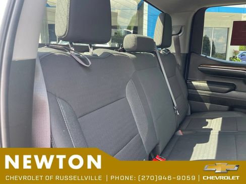 Used 2023 Chevrolet Silverado 1500 LT AWD/4WD image 27