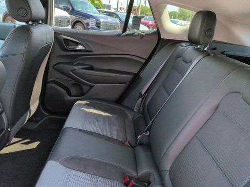 Used 2024 Chevrolet Trax LT w/ Driver Confidence Package FWD image 14