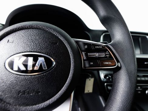 Used 2019 Kia Optima LX image 31