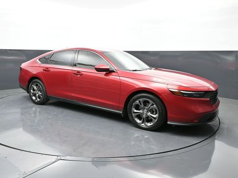 Used 2023 Honda Accord EX image 1