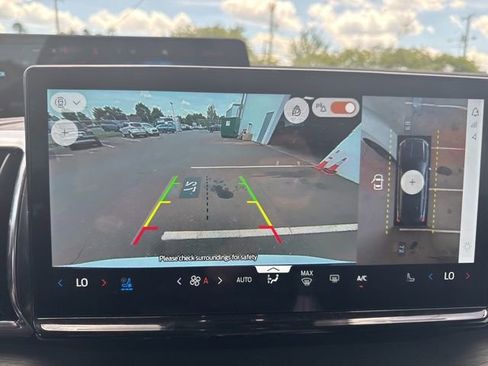 Used 2025 Ford Expedition Max Platinum image 12