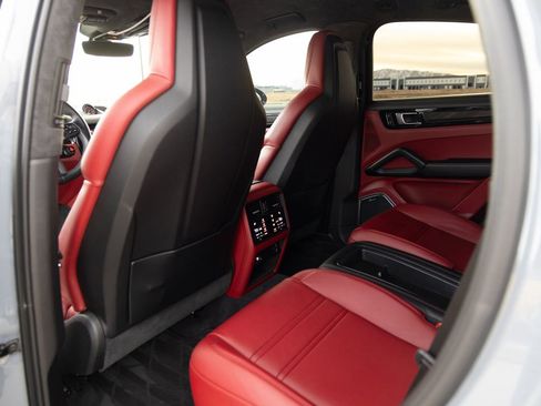 Used 2023 Porsche Cayenne Turbo GT image 29