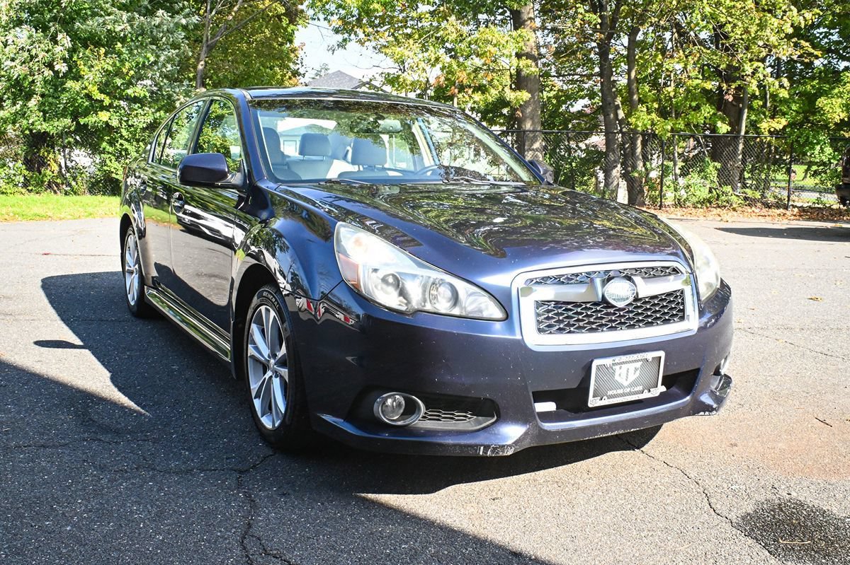 Used 2014 Subaru Legacy 2.5i Limited AWD/4WD image 5