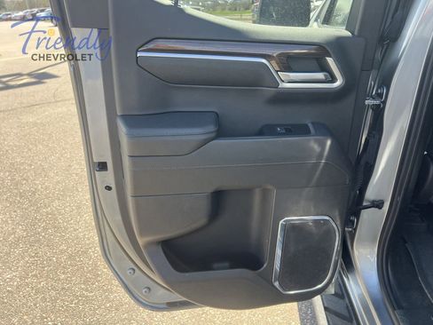 Certified 2024 Chevrolet Silverado 1500 RST w/ Dark Appearance Package AWD/4WD image 15