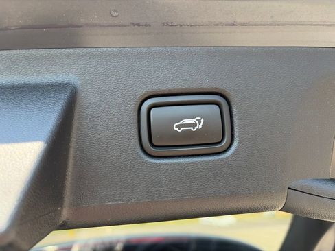 Used 2025 Hyundai Tucson Limited AWD/4WD image 35