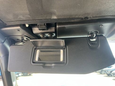 Used 2019 Jeep Wrangler Unlimited Sahara image 36