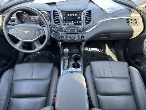 Used 2017 Chevrolet Impala LT w/ Leather Package image 9