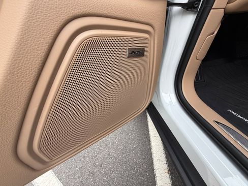 Certified 2025 Porsche Macan image 22