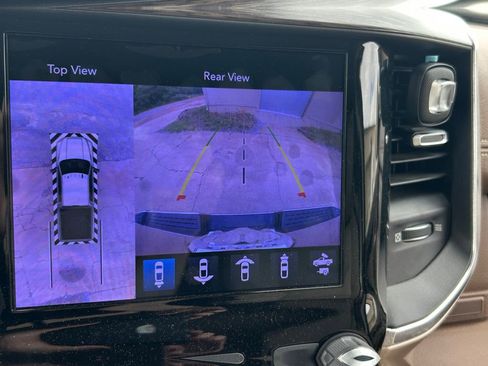 Used 2019 RAM 2500 Laramie RWD image 15