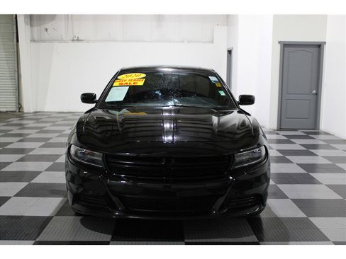 Used 2020 Dodge Charger SXT w/ Leather Interior Group image 3