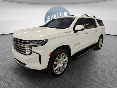 Certified 2024 Chevrolet Suburban High Country w/ Advanced Technology Package image 8