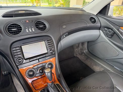 Used 2005 Mercedes-Benz SL 500 image 12