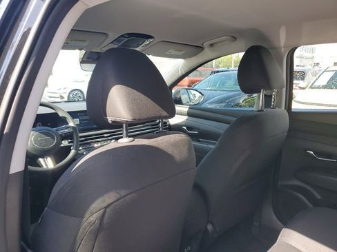 Used 2025 Hyundai Tucson SE FWD image 24