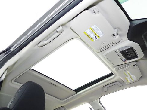 Certified 2023 Subaru Forester Premium AWD/4WD image 18