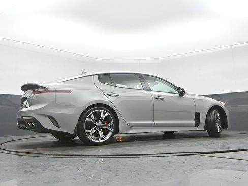 Used 2019 Kia Stinger GT2 image 31