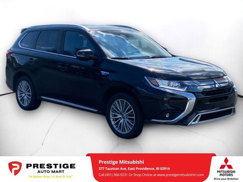 Used 2020 Mitsubishi Outlander SEL image 1