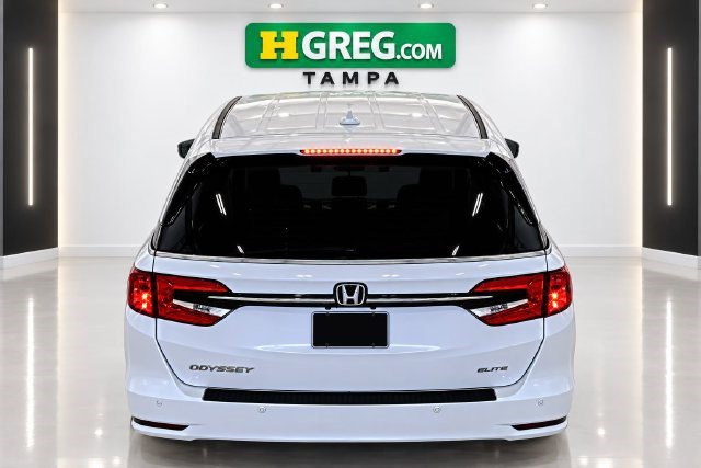 Used 2023 Honda Odyssey Elite image 8