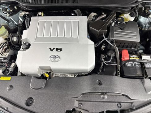 Used 2011 Toyota Camry LE w/ LE Extra-Value Pkg FWD image 18
