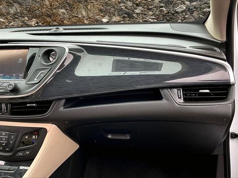 Used 2017 Buick Envision Essence image 14