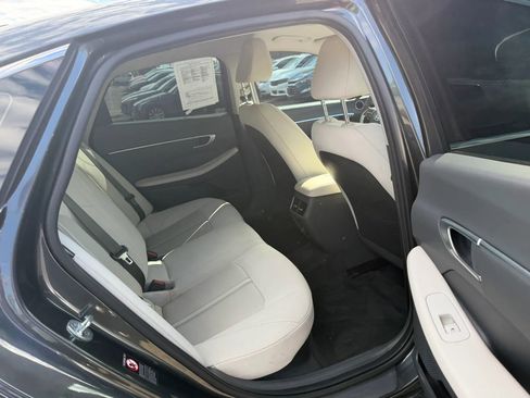 Used 2021 Hyundai Sonata Blue FWD image 13