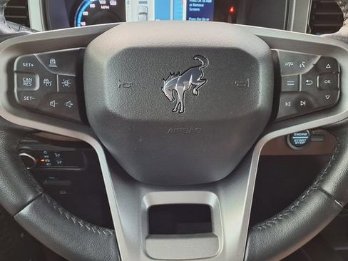 Used 2022 Ford Bronco Outer Banks AWD/4WD image 13