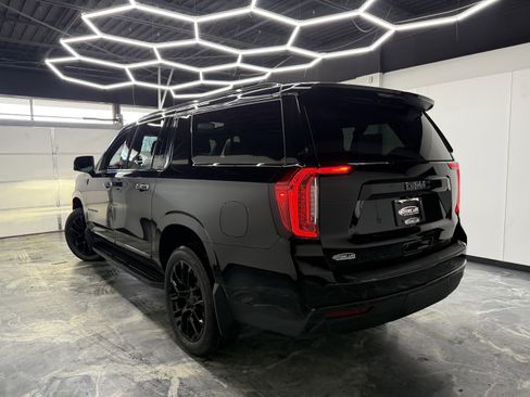 Used 2024 GMC Yukon XL Denali image 3