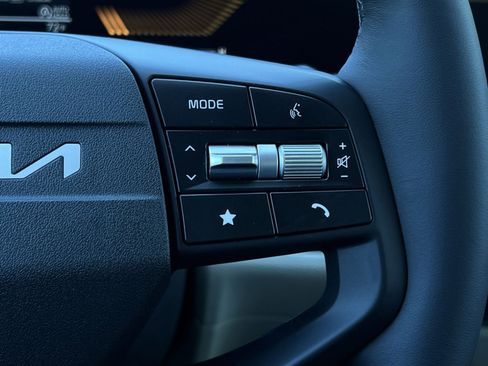 New 2026 Kia Sportage EX FWD image 38