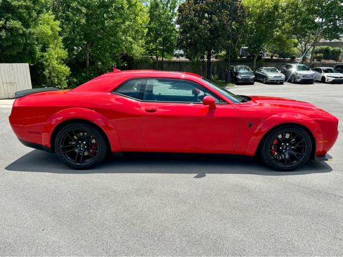 Used 2023 Dodge Challenger SRT Hellcat RWD image 4