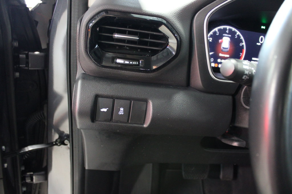 Used 2023 Honda Pilot Touring image 8