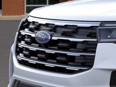 New 2025 Ford Explorer Active w/ Active Comfort Package image 17