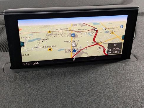 Used 2018 Audi Q7 3.0T Premium image 19