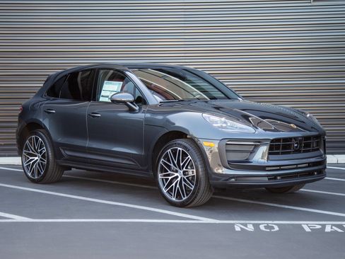 New 2026 Porsche Macan AWD/4WD image 9