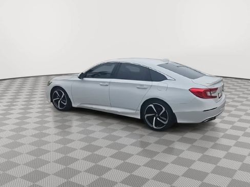 Used 2018 Honda Accord Sport image 6