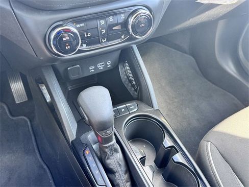 Used 2023 Chevrolet TrailBlazer LT w/ Convenience Package image 18