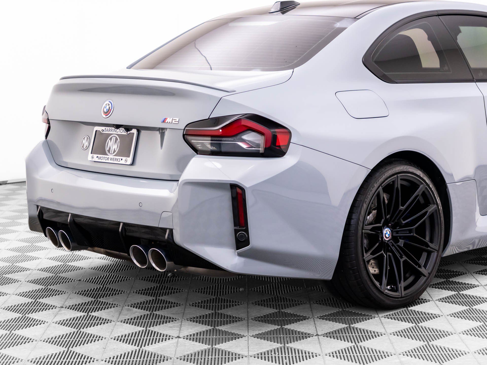 Used 2023 BMW M2 RWD image 34