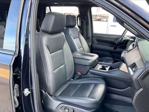 Used 2021 Chevrolet Tahoe Z71 w/ Luxury Package image 9