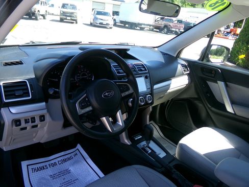 Used 2018 Subaru Forester 2.5i Premium image 13