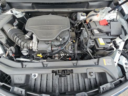 Used 2025 Cadillac XT5 Premium Luxury AWD/4WD image 6