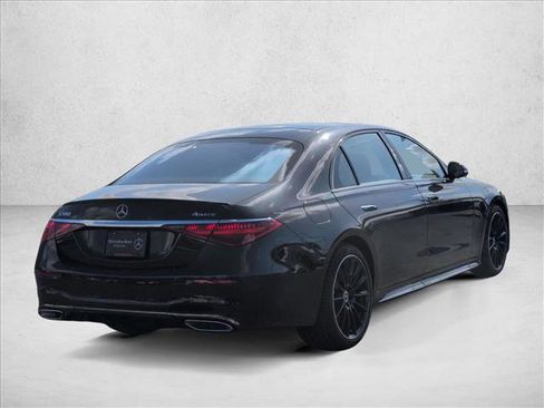 New 2025 Mercedes-Benz S 580 4MATIC Sedan image 2