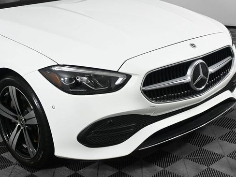 Used 2025 Mercedes-Benz C 300 Sedan image 34