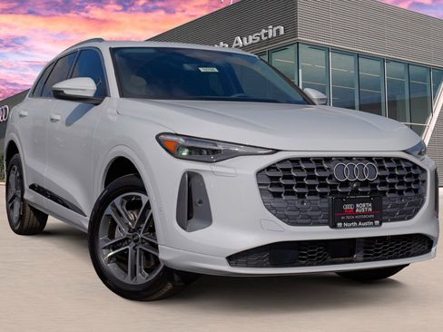 New 2025 Audi Q5 Premium Plus image 1