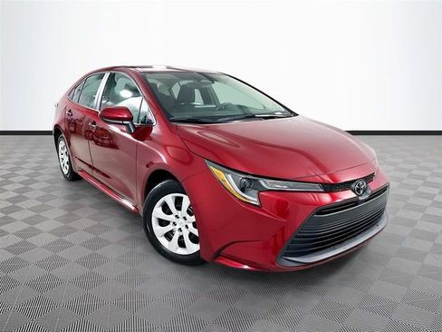 Certified 2023 Toyota Corolla LE image 1