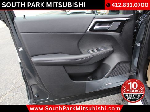 New 2026 Mitsubishi Outlander LE AWD/4WD image 13