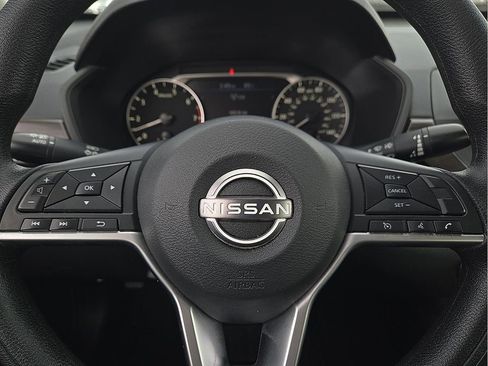 Used 2024 Nissan Altima 2.5 SV image 19